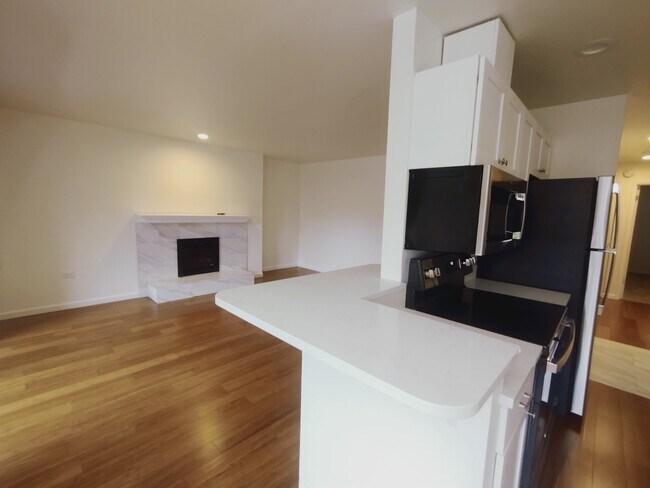 108 living Room with Fireplace - Beachwood Homes in Kirkland