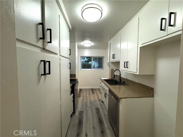Building Photo - 4160 W 182nd St