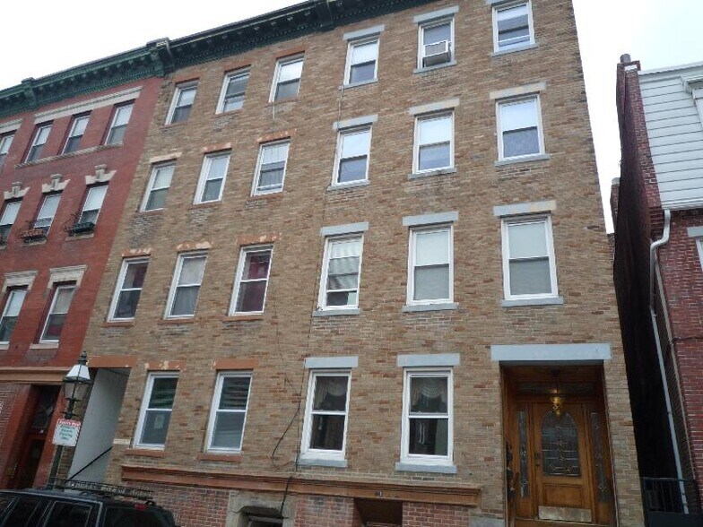 Building Photo - 37 Cooper St