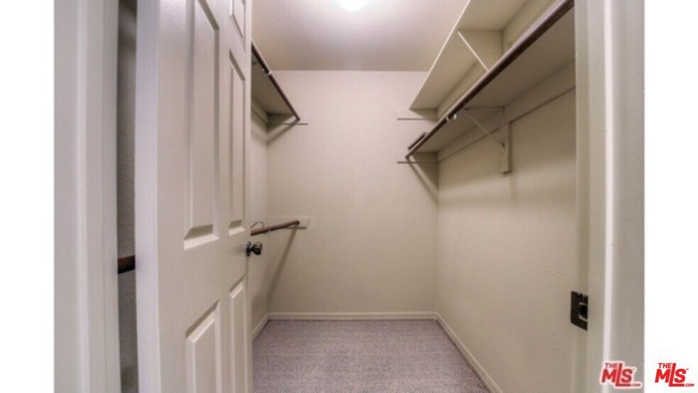 Building Photo - 1854 S Beverly Glen Blvd