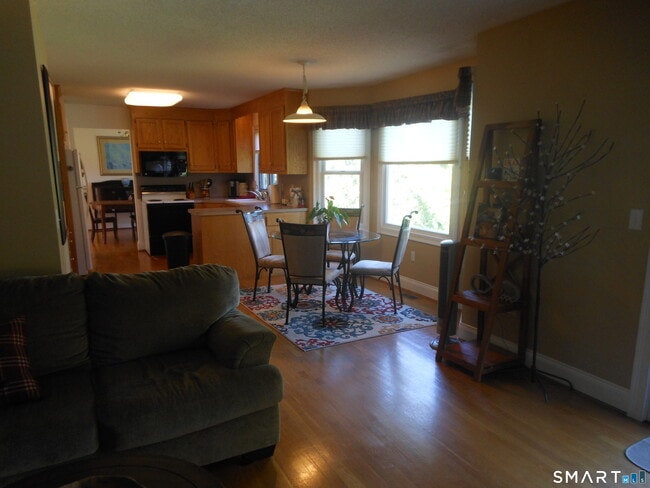 Building Photo - 29 Skyview Terrace