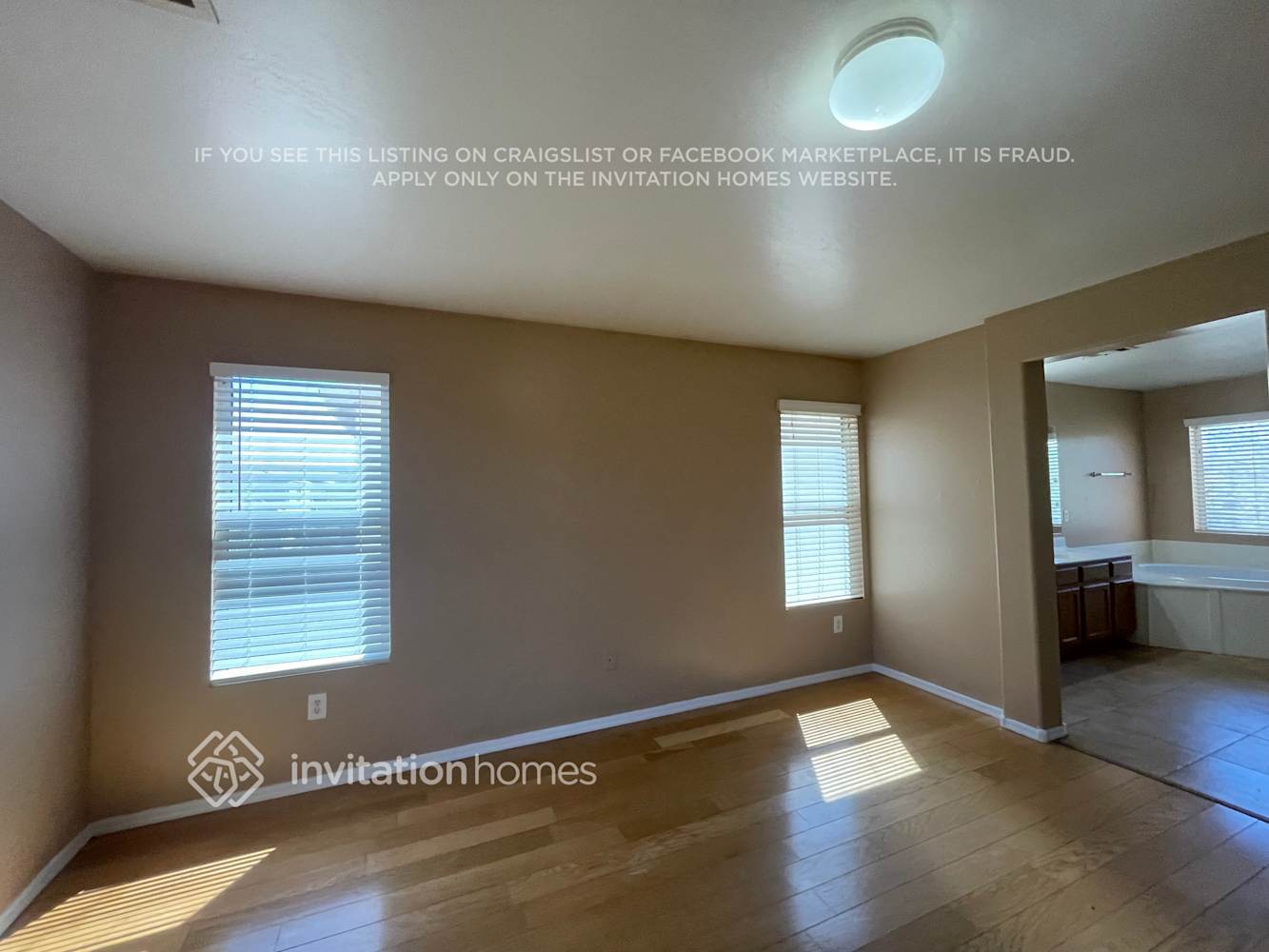 Building Photo - 1323 S 121st Ln