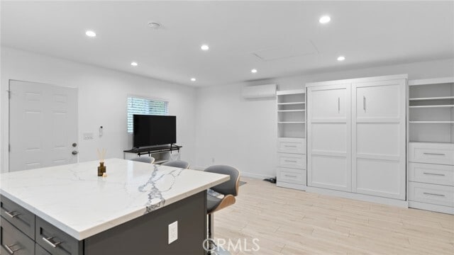 Building Photo - 330 Teasdale Dr