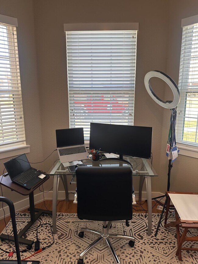 Building Photo - LAKE FRONT PROPERTY!  4/3/2; FULLY  FURNISHED