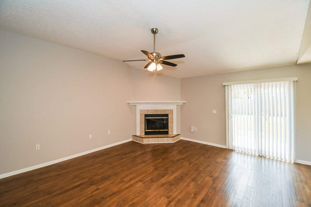 Building Photo - 636 Morning Mist Way