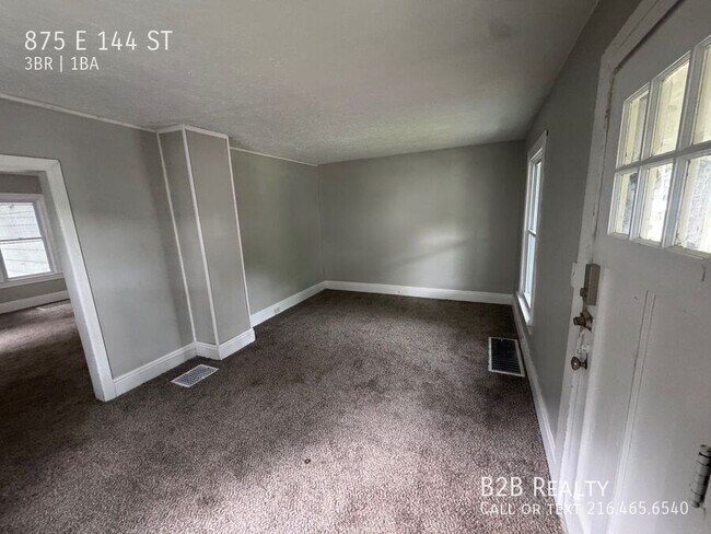 Building Photo - 875 E 144th St