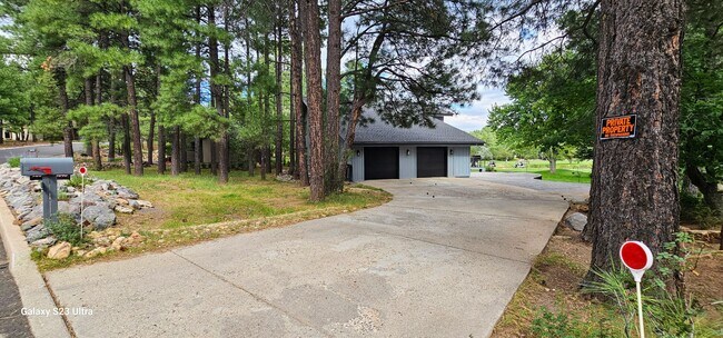Building Photo - 2280 N Southern Hills Dr