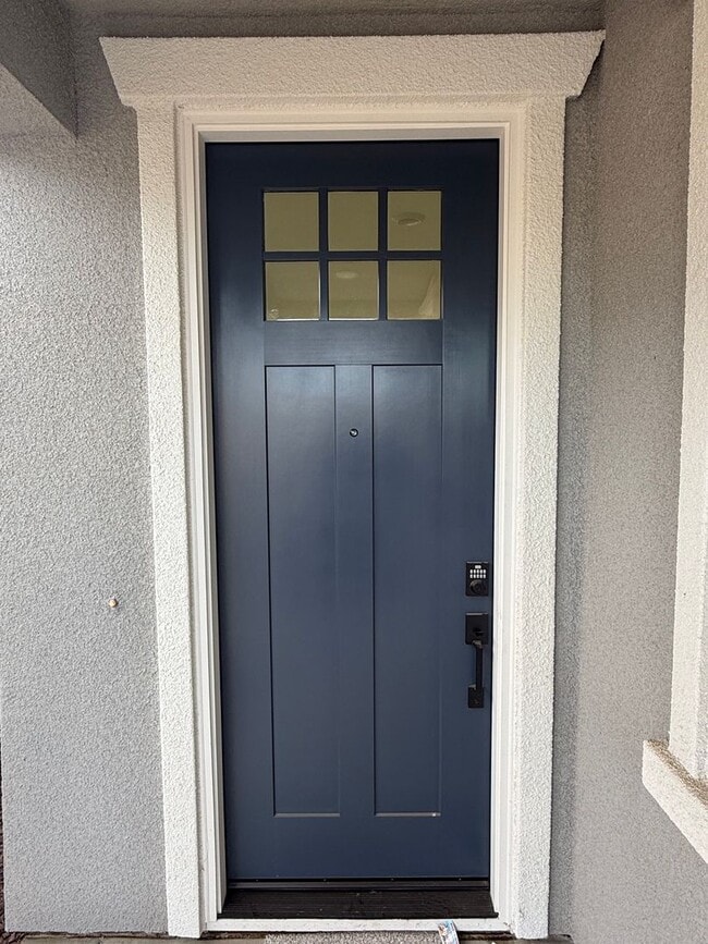 Building Photo - Stunning New-Construction two-story home 5bed 3bath