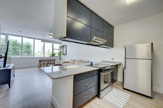 Building Photo - 3038 N Federal Hwy