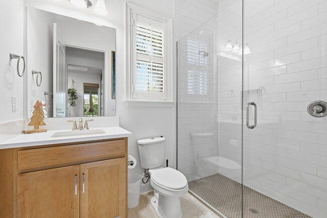 Building Photo - Luxury 5-Bedroom Residence in Eagle Creek with Indoor-Outdoor Living