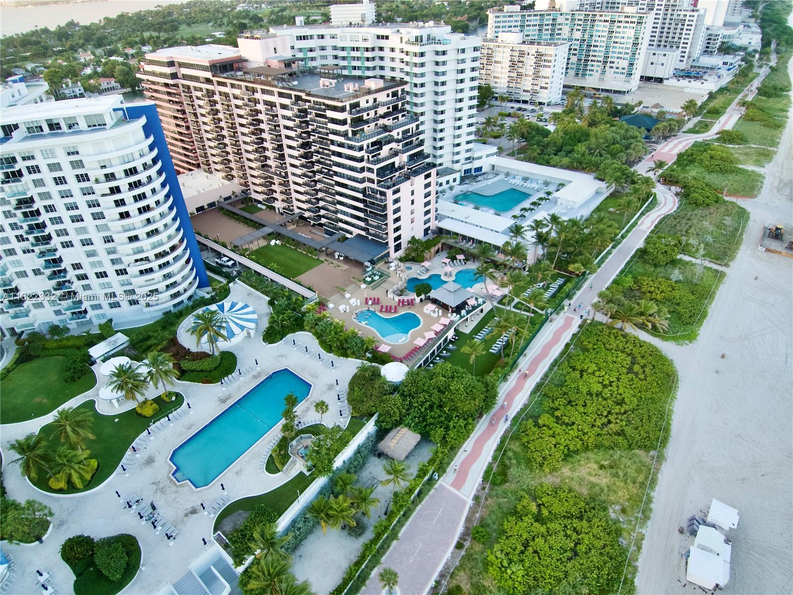 Building Photo - 5151 Collins Ave