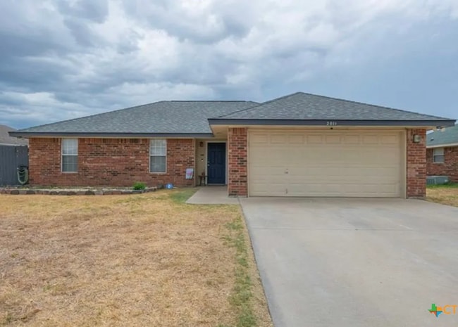 Building Photo - 2011 Agate Dr