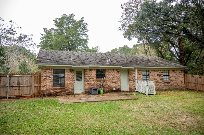 Building Photo - 9151 McFarland Ct