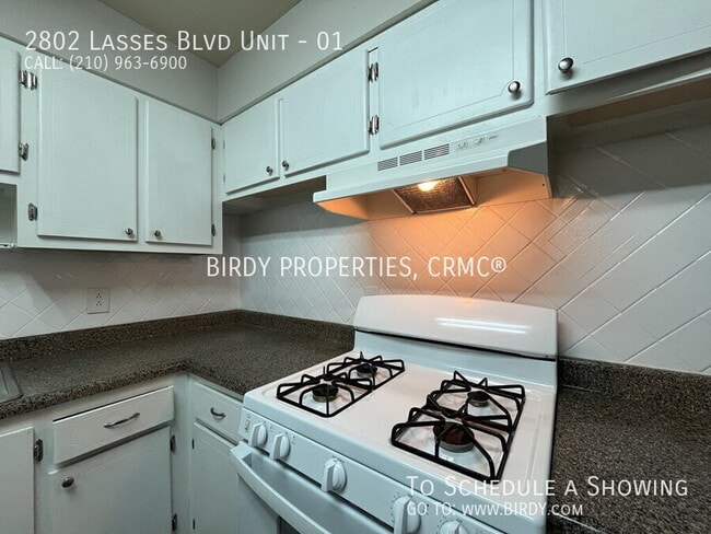 Building Photo - 2802 Lasses Blvd