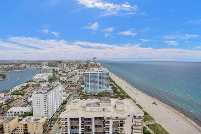Building Photo - 6365 Collins Ave