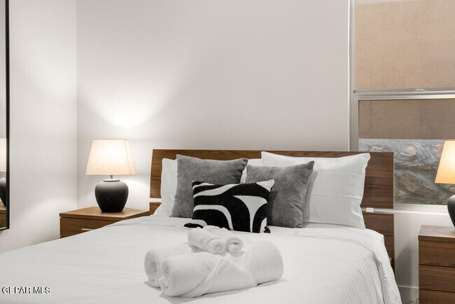 Building Photo - 828 Acton St