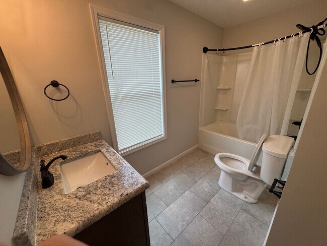 Building Photo - Modern Living on Myrtle Ridge Lane!