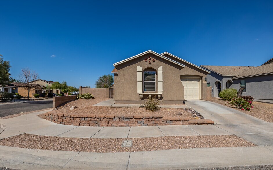 Building Photo - 5283 E Desert Straw Ln