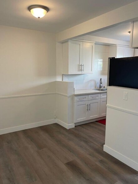 Dining Room - 1256 Brockton Ave