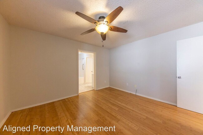 Building Photo - 4 br, 2 bath House - 1715 Calgary Trail