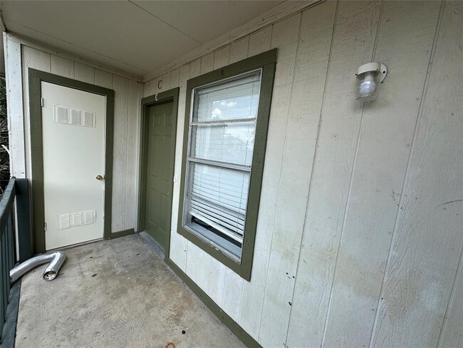 Building Photo - 4901 Merritt Cir
