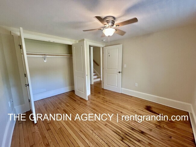 Building Photo - 1518 Wautauga St SW