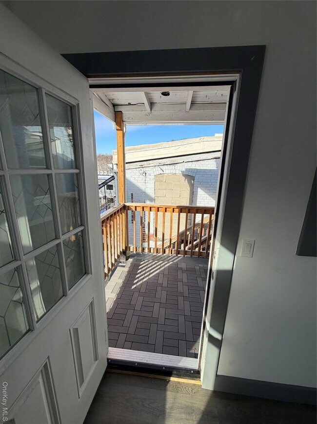 Building Photo - 2651 E Main St