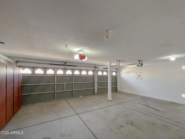 Building Photo - 1615 W Enfield Way