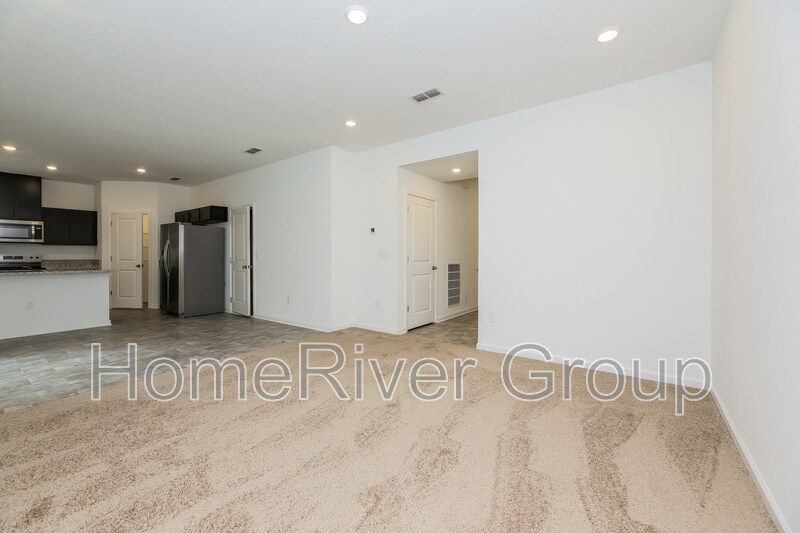 Building Photo - 4966 Bramante Dr