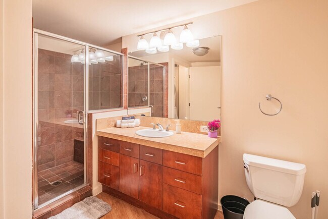 Building Photo - 44 W Monroe St