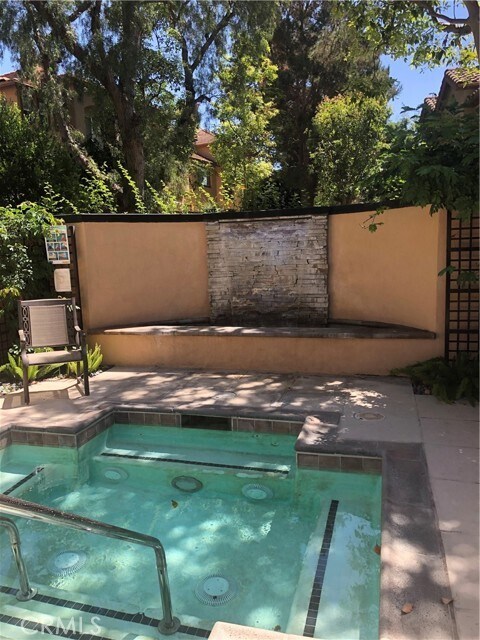 Building Photo - 2701 Dunstan Dr