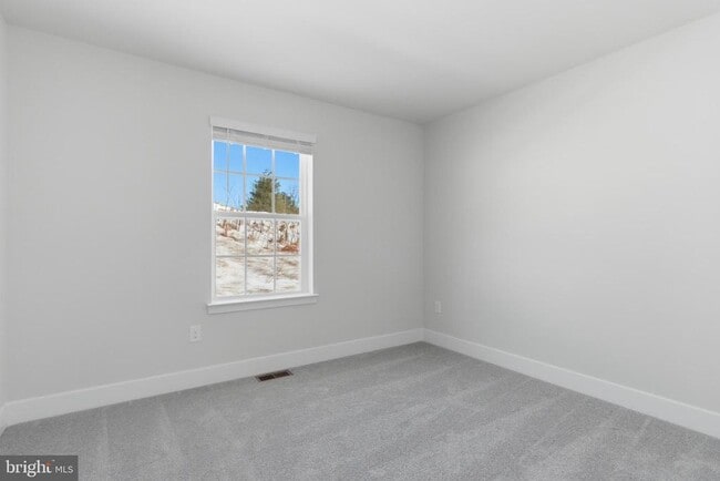 Building Photo - 1715 Water Xing Rd