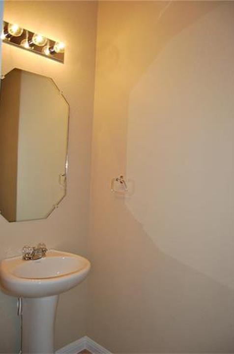 Building Photo - 11112 Dawes Pl