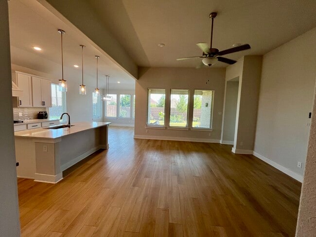 Building Photo - 2816 Sage Brush Dr
