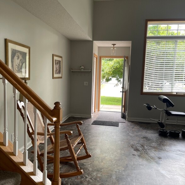 Building Photo - 5420 Fawn Meadow Curv SE