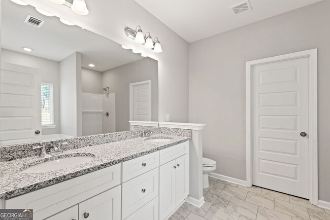 Building Photo - 559 Belmont Ln