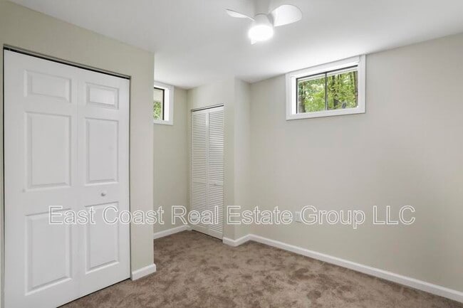 Building Photo - 3395 Canary Ct