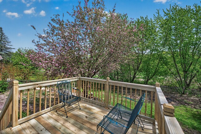 Building Photo - 6474 Totem Trail