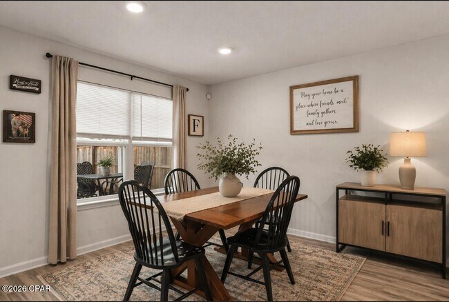 Building Photo - 7504 Delancey St