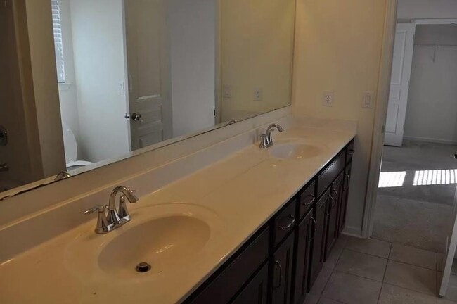 Building Photo - 6830 Rocking Horse Ln