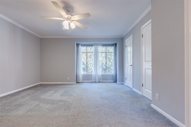 Building Photo - 6339 Briar Rose Dr
