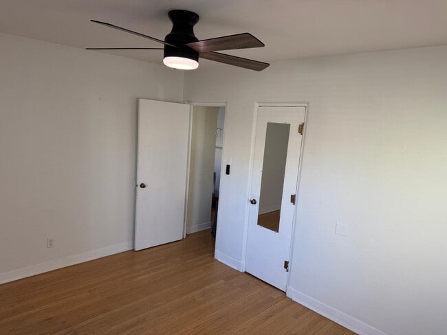 Building Photo - 630 Bryn Mawr Dr NE