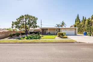 Building Photo - 9549 Forbes Ave
