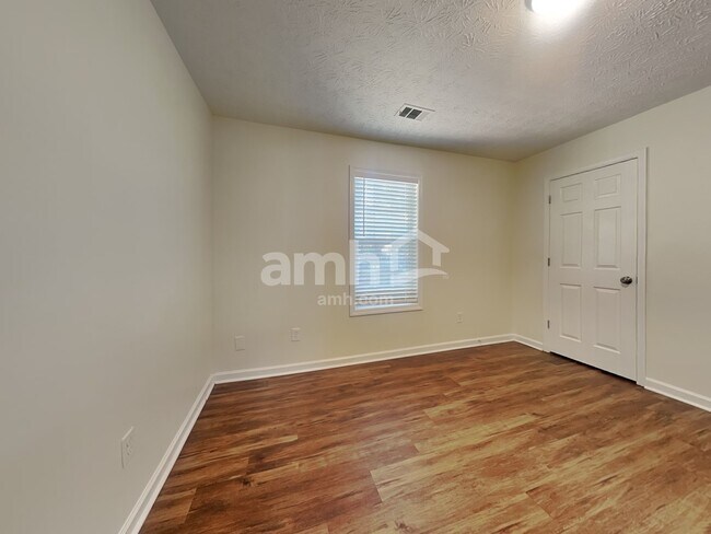 Building Photo - 3742 Fryeburg Ln