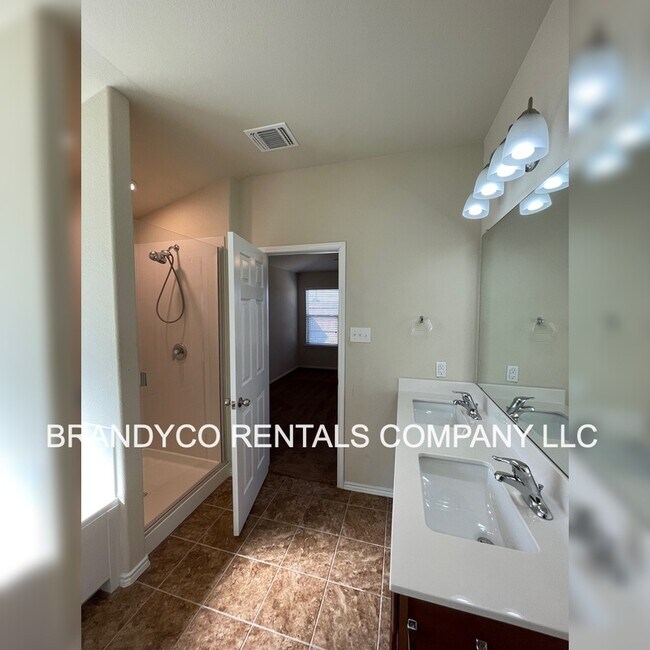 Building Photo - 6301 Katy Creek Ln