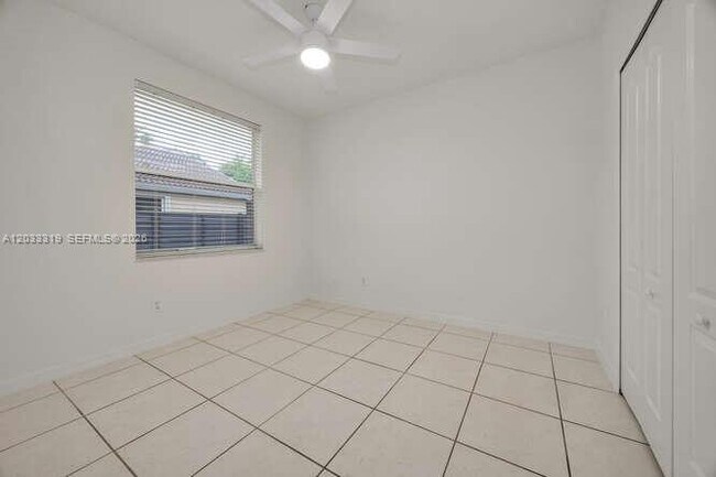 Building Photo - 18322 SW 94th Ct
