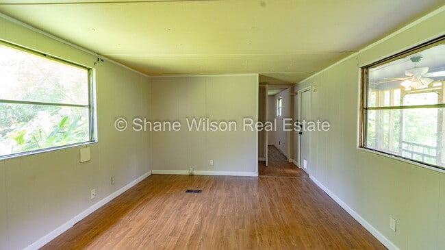Building Photo - Charming 3-Bedroom Home on Wilkes Avenue w...