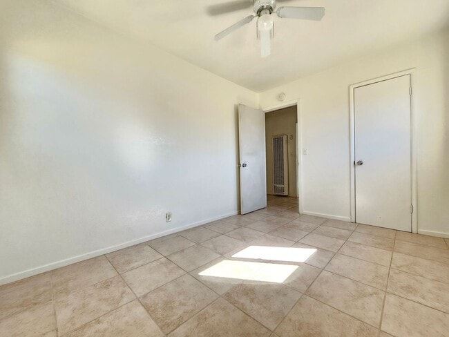 Building Photo - Comfortable Home For rent