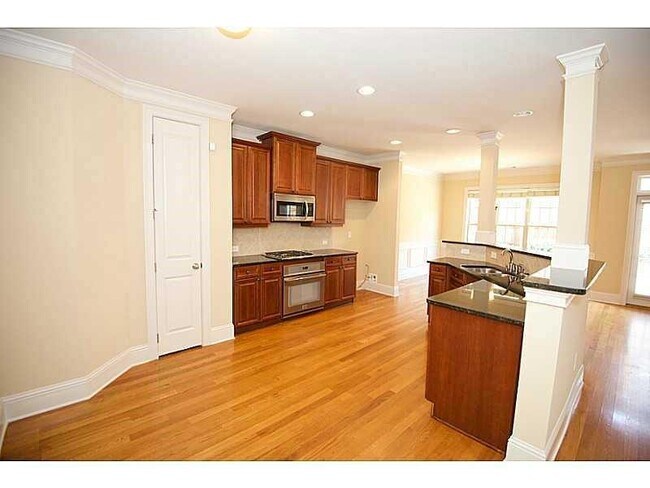 Building Photo - 10292 Quadrant Ct