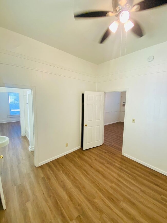 Building Photo - Reserve Now for June 2026! Updated House in Downtown Chico